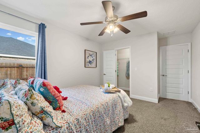 4566 Red Oak Dr, Milton, FL 32583