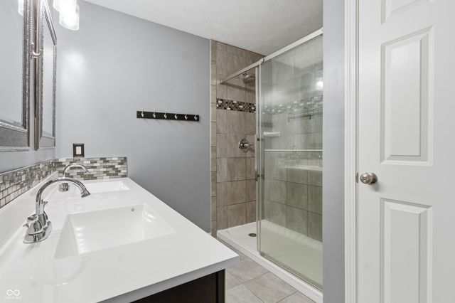 12335 Medford Place, Noblesville, IN 46060