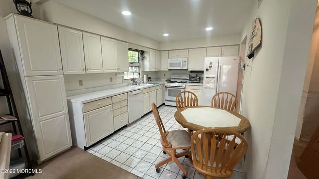 1905 Kwansan Court, Toms River, NJ 08755