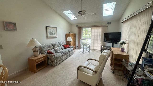 1905 Kwansan Court, Toms River, NJ 08755