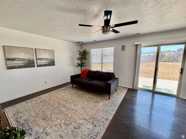 6712 S EARLY DAWN DR, West Jordan, UT 84081