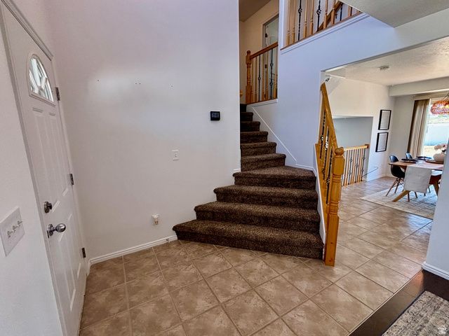 6712 S EARLY DAWN DR, West Jordan, UT 84081