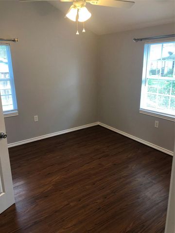 914 E 25th Street Left, Houston, TX 77009