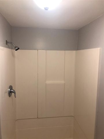 914 E 25th Street Left, Houston, TX 77009