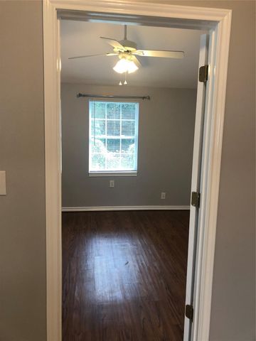 914 E 25th Street Left, Houston, TX 77009