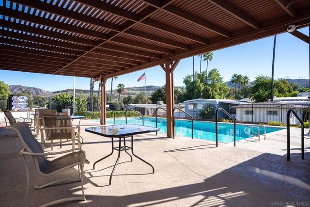 13490 Highway 8 Business SPC 24, Lakeside, CA 92040