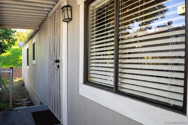 13490 Highway 8 Business SPC 24, Lakeside, CA 92040