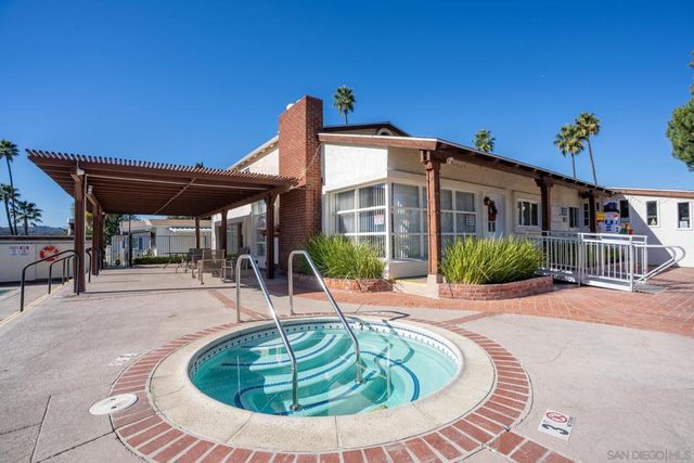 13490 Highway 8 Business SPC 24, Lakeside, CA 92040