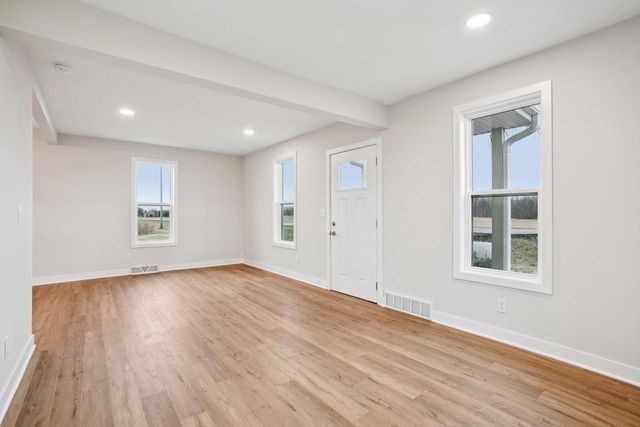 N5288 County Road D, Helenville, WI 53137