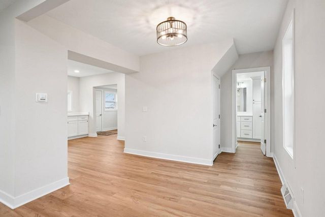 N5288 County Road D, Helenville, WI 53137