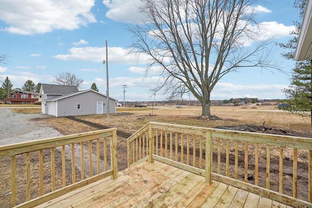 N5288 County Road D, Helenville, WI 53137