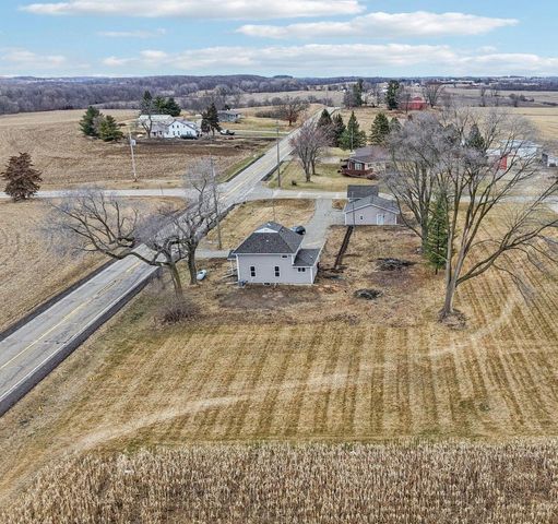 N5288 County Road D, Helenville, WI 53137