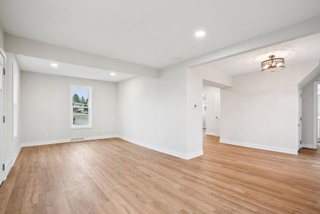 N5288 County Road D, Helenville, WI 53137