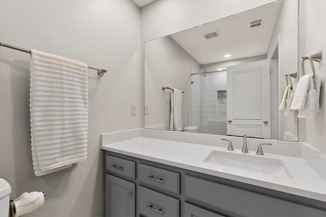 2108 Kyle Circle, Heath, TX 75032