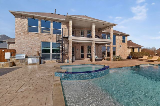 2108 Kyle Circle, Heath, TX 75032