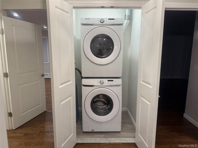 18 Juniper Road 2nd Floor, Port Washington, NY 11050