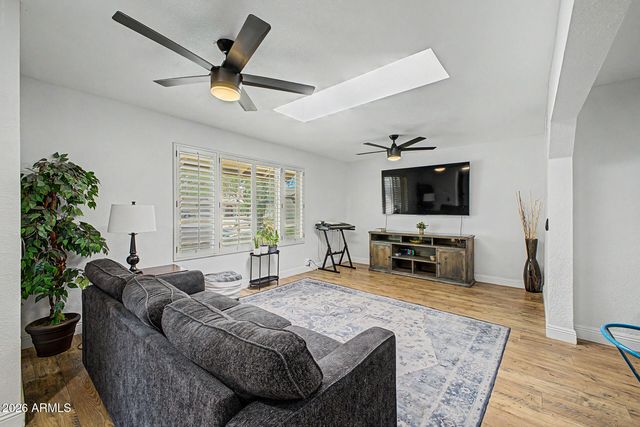 12025 N 61ST Drive, Glendale, AZ 85304