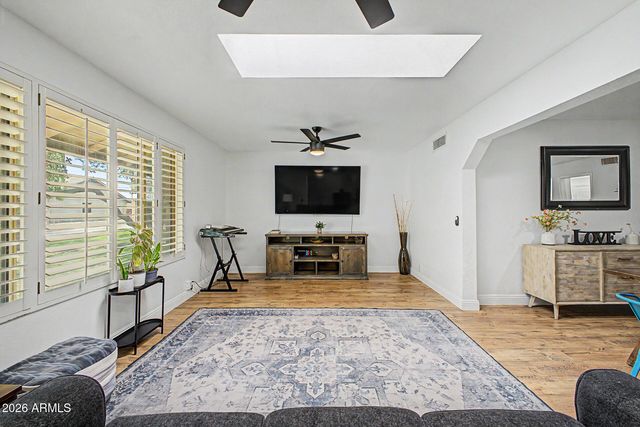 12025 N 61ST Drive, Glendale, AZ 85304