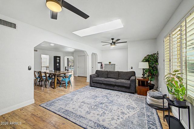 12025 N 61ST Drive, Glendale, AZ 85304