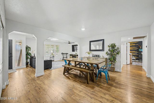 12025 N 61ST Drive, Glendale, AZ 85304