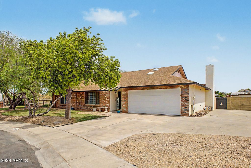 12025 N 61ST Drive, Glendale, AZ 85304 — photo 2