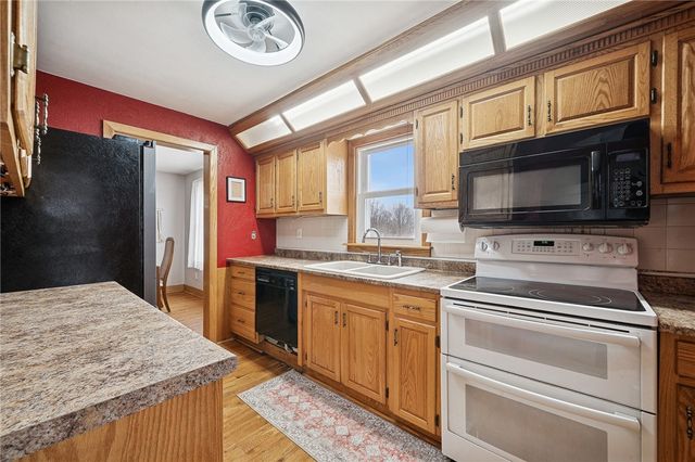 2527 Raymond Avenue, Derry Twp, PA 15650