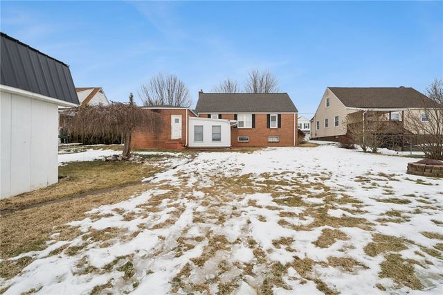 2527 Raymond Avenue, Derry Twp, PA 15650