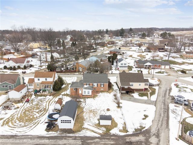 2527 Raymond Avenue, Derry Twp, PA 15650