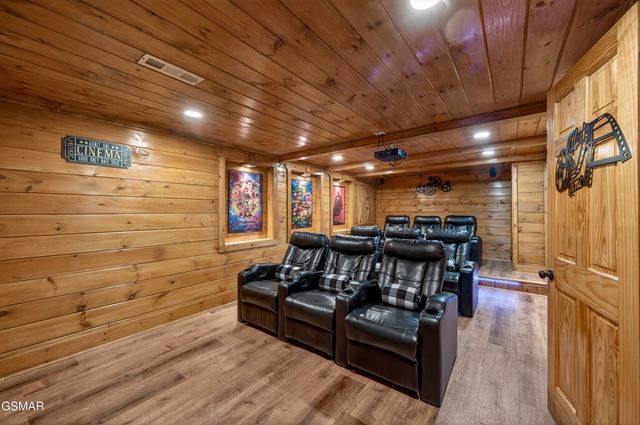 556 Thissa Way, Gatlinburg, TN 37738