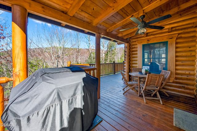 556 Thissa Way, Gatlinburg, TN 37738