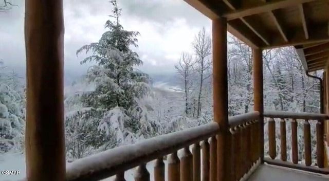 556 Thissa Way, Gatlinburg, TN 37738