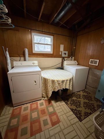 322 Roosevelt Avenue, Park Twp, MI 49424