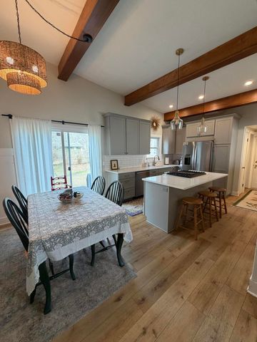322 Roosevelt Avenue, Park Twp, MI 49424
