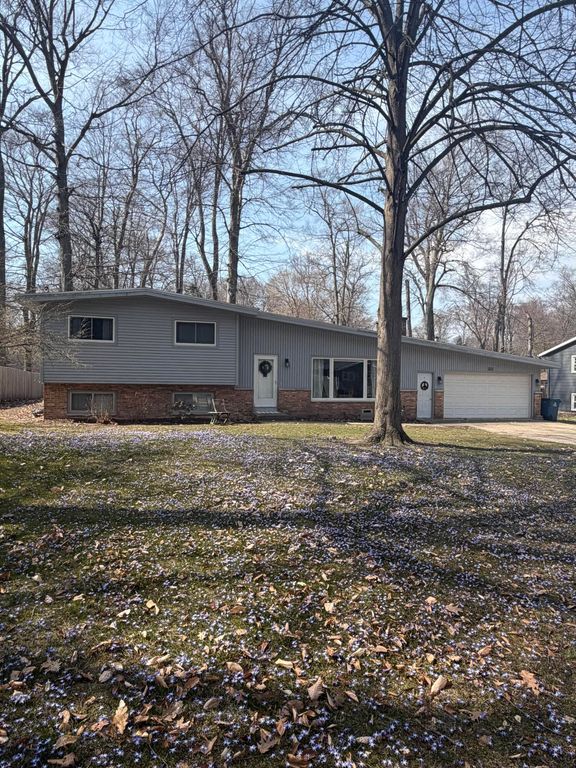 322 Roosevelt Avenue, Park Twp, MI 49424