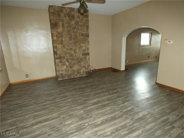 1020 Virginia Street, Martins Ferry, OH 43935