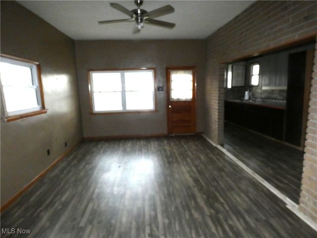 1020 Virginia Street, Martins Ferry, OH 43935