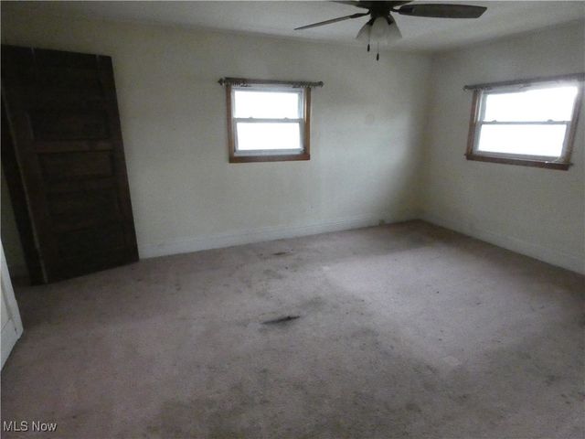 1020 Virginia Street, Martins Ferry, OH 43935