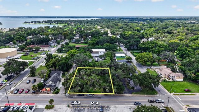 703 W MAGNOLIA STREET, Leesburg, FL 34748