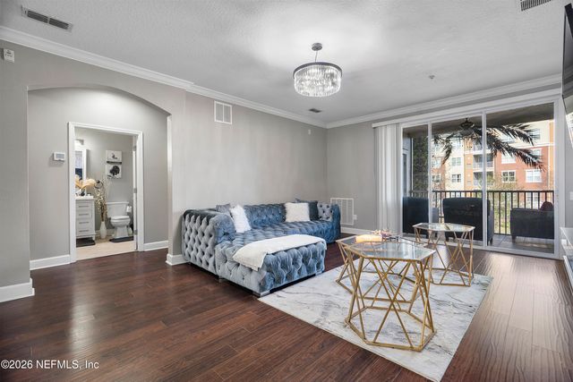 4480 DEERWOOD LAKE Parkway 336, Jacksonville, FL 32216