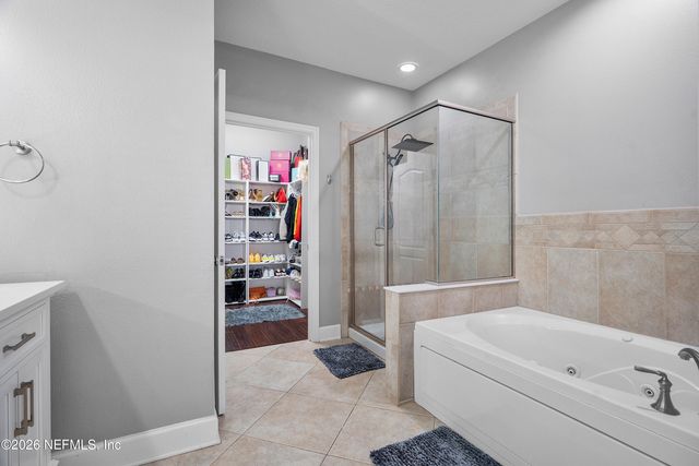 4480 DEERWOOD LAKE Parkway 336, Jacksonville, FL 32216