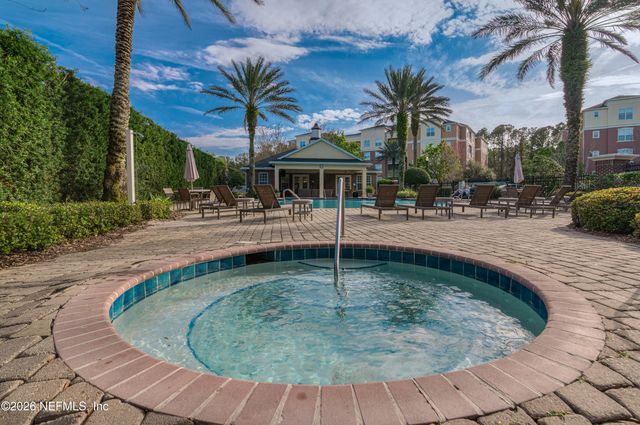 4480 DEERWOOD LAKE Parkway 336, Jacksonville, FL 32216