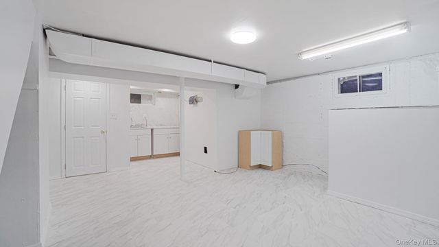 21 Linden Boulevard, Hicksville, NY 11801