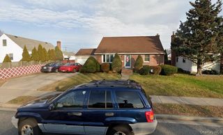 21 Linden Boulevard, Hicksville, NY 11801