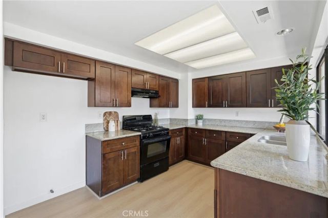 22 Mesquite Place, Pomona, CA 91766