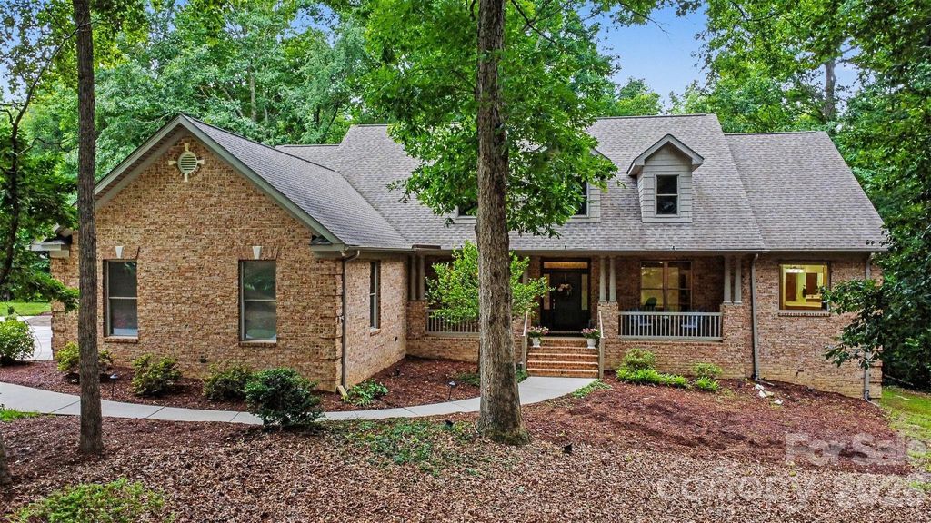 4064 Ancestry Circle, Weddington, NC 28104