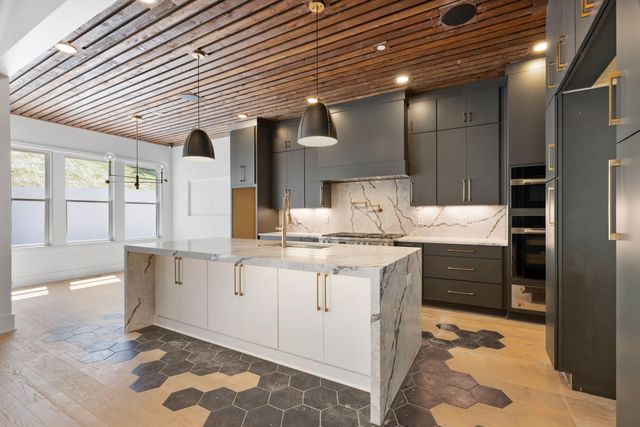 1884 Barnstaple Ln, Brentwood, TN 37027