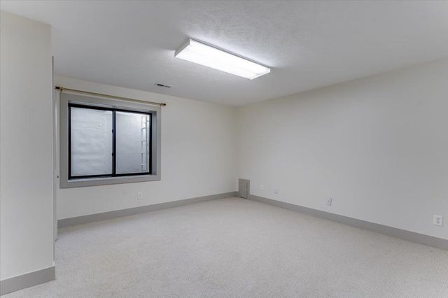 5 N Sandalwood St, Wichita, KS 67230