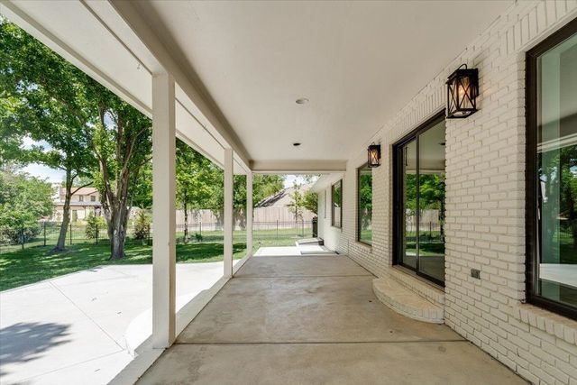 5 N Sandalwood St, Wichita, KS 67230
