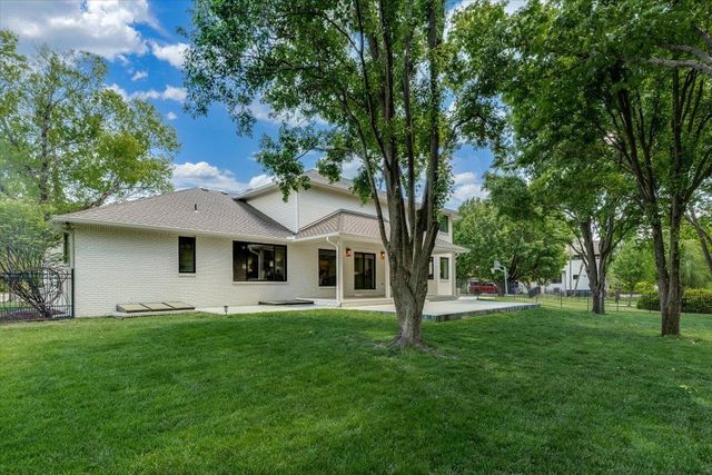 5 N Sandalwood St, Wichita, KS 67230