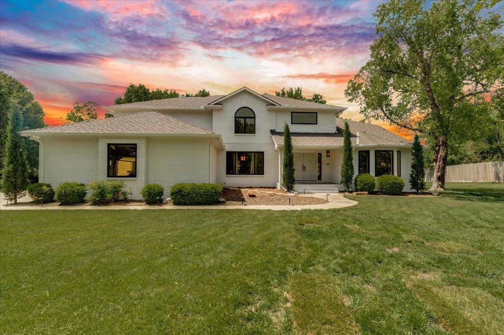 5 N Sandalwood St, Wichita, KS 67230
